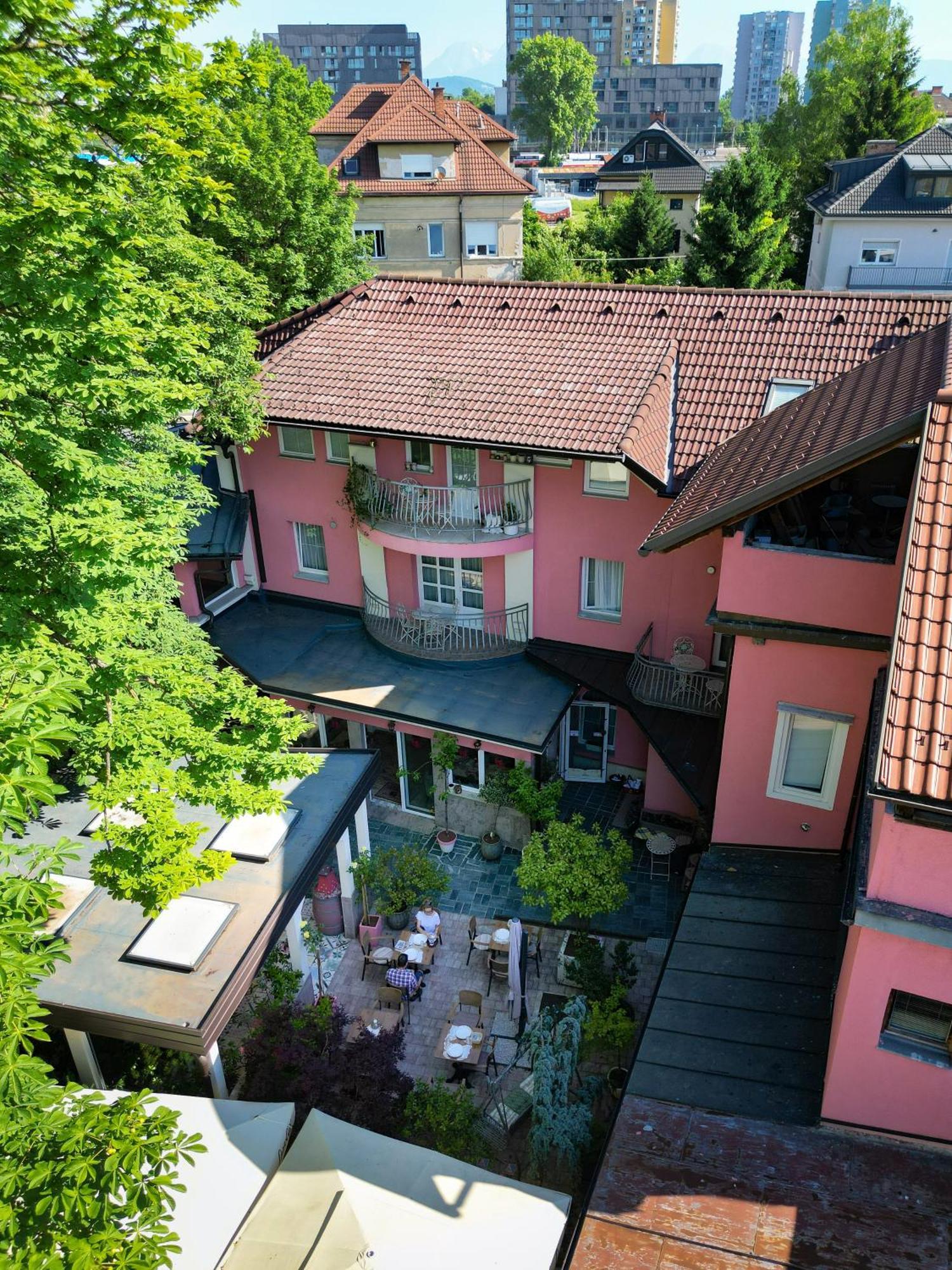 Boutique Hotel Asteria Ljubljana Exterior photo